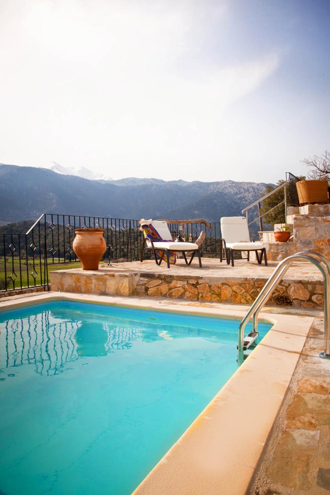 Stone Built Villa Galatia, Poolside & Perfect View Karés Eksteriør billede